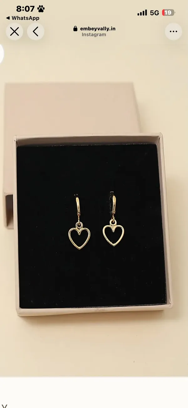 Gold_Heart_Drop_Earrings_for_Women