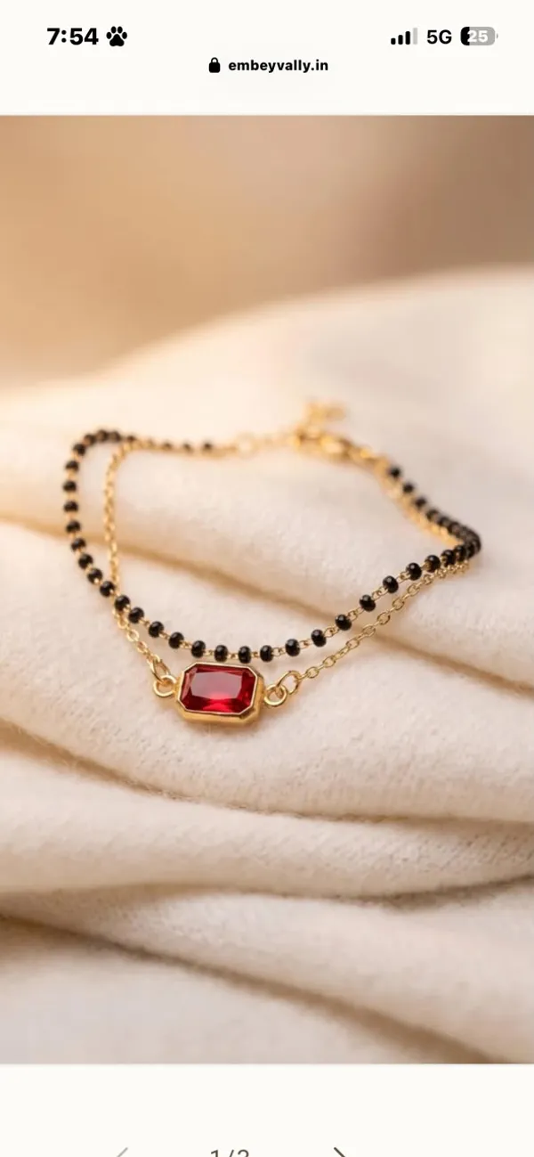 Gold_Tone_Red_Pendant_Black_Beaded_Mangalsutra