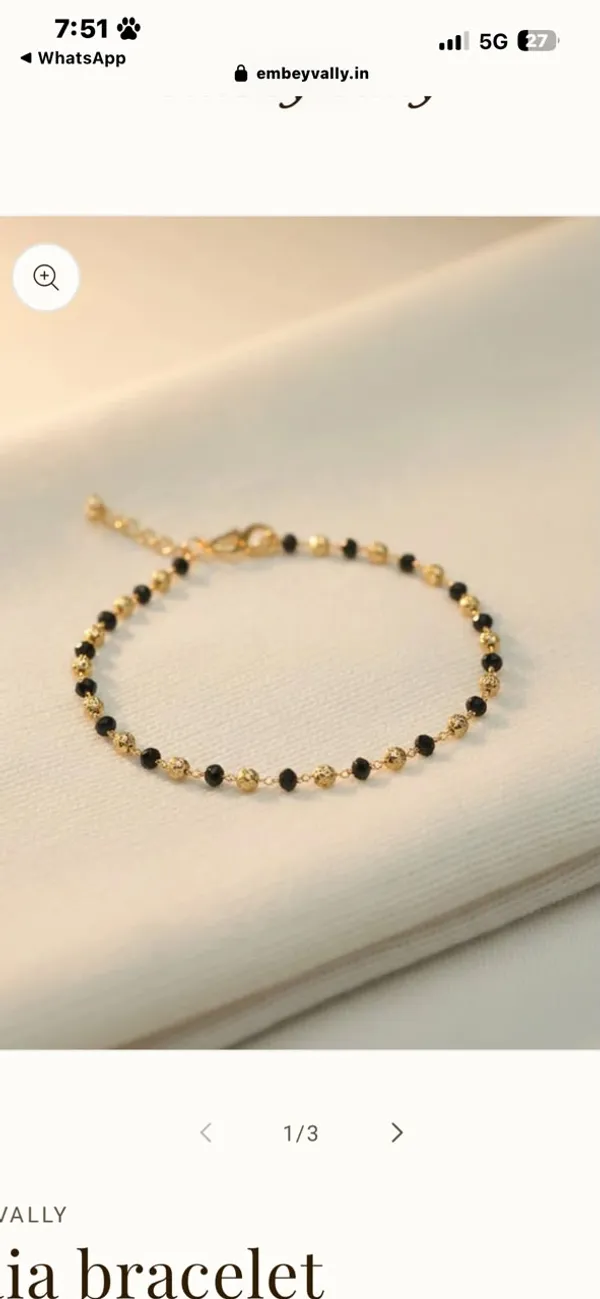 Black_Beaded_Bracelet_for_Women