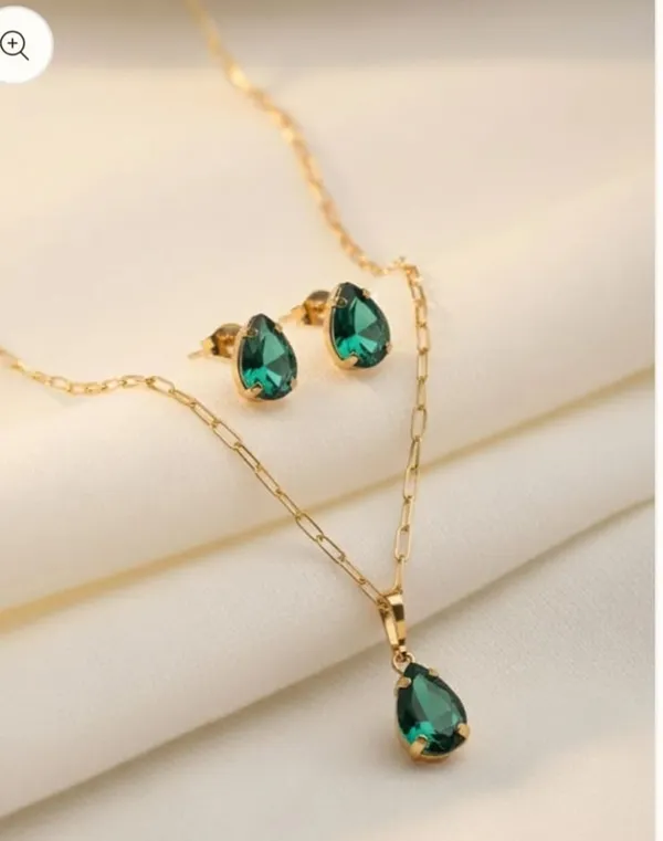 Gold_Tone_Green_Stone_Necklace_And_Earrings_Set_for_Women