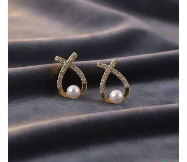 Gold_Tone_Pearl_Stud_Earrings_for_Women