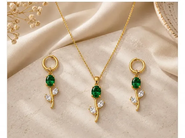 Gold_Stainless_Steel_Necklace_And_Earrings_Set_For_Women