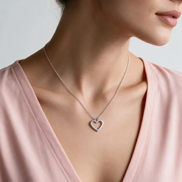 Silver_Stainless_Steel_Pendant_Necklace_For_Women