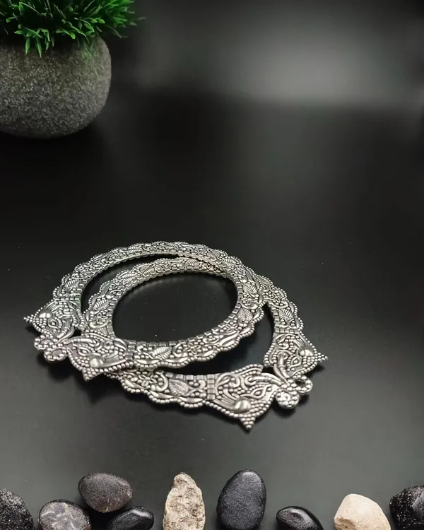 Oxidized_Elephant_Bangle