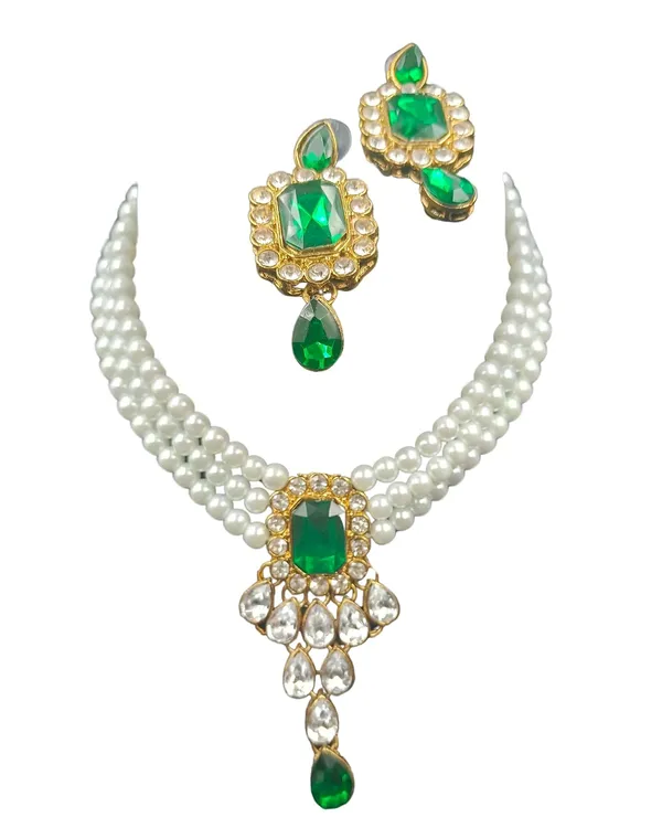 Kundan_Necklace_With_Drop_Earrings_Set