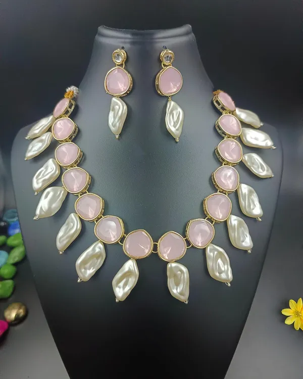 Brass_Necklace_Earrings_Set_For_Women