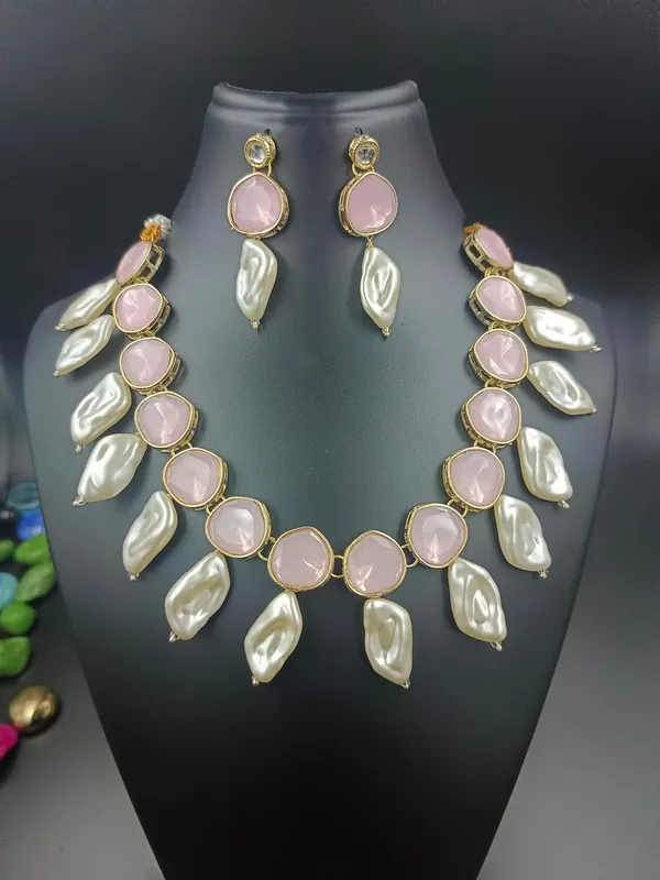 Brass_Necklace_Earrings_Set_For_Women