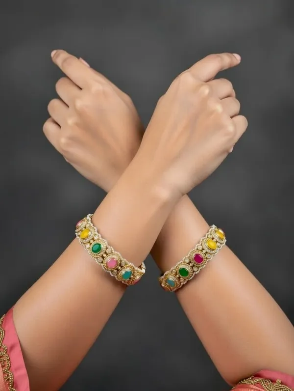 Brass_Moti_Kada_Set_For_Women_End_Of_Turn_Token
