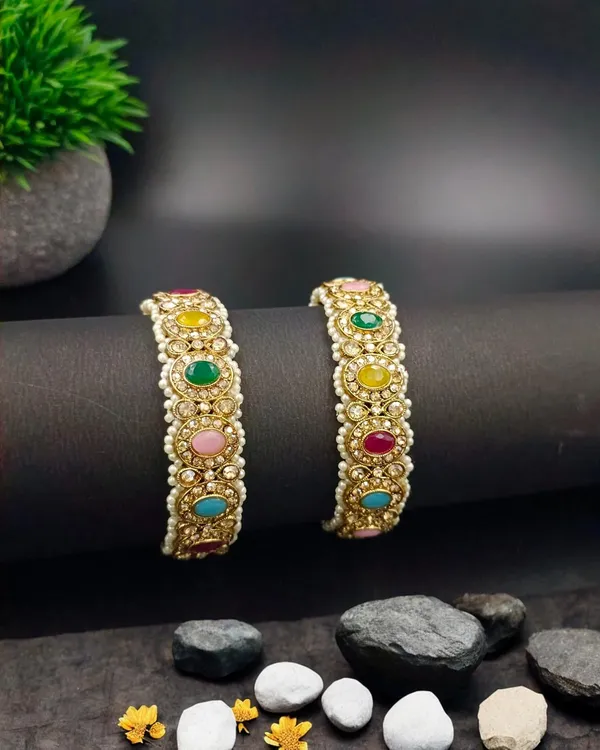 Brass_Moti_Kada_Set_For_Women_End_Of_Turn_Token