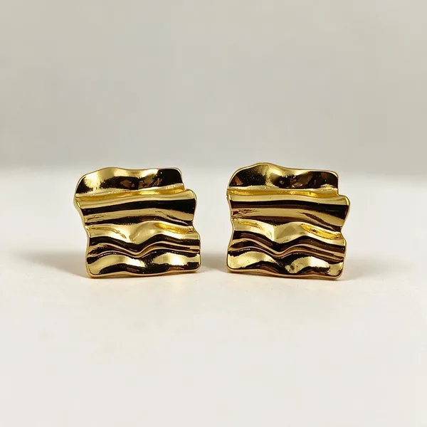 Gold-Tone_Wavy_Statement_Stud_Earrings_for_Women