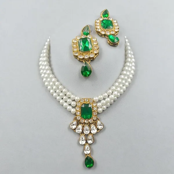 Kundan_Necklace_With_Drop_Earrings_Set