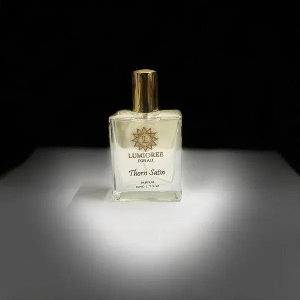 Lumioree_Thorn_Satin_Turkish_Rose_Vanilla_Perfume