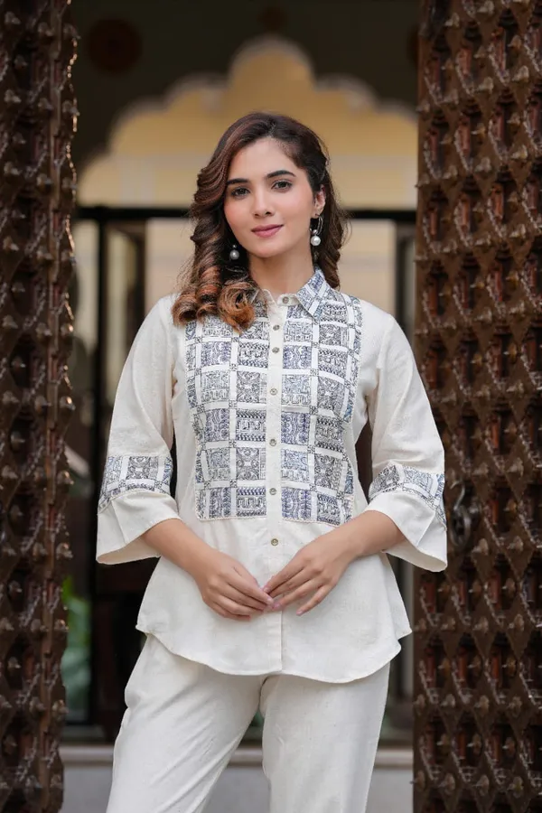 White_Printed_Relaxed_Fit_Shirt_for_Women