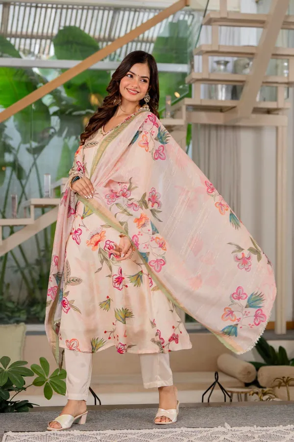 Peach_Floral_Print_Muslin_Straight_Kurta_Pant_Dupatta_Set_For_Women