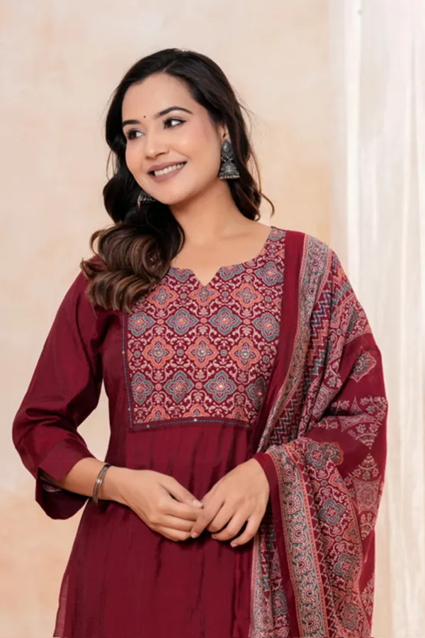 Maroon_Printed_Kurta_Set_For_Women