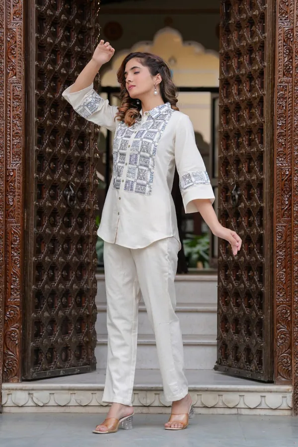 White_Printed_Relaxed_Fit_Shirt_for_Women
