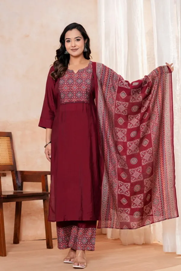 Maroon_Printed_Kurta_Set_For_Women