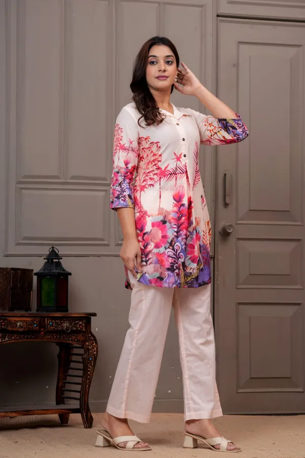 Multicolour_Printed_Kurta_Set_For_Women