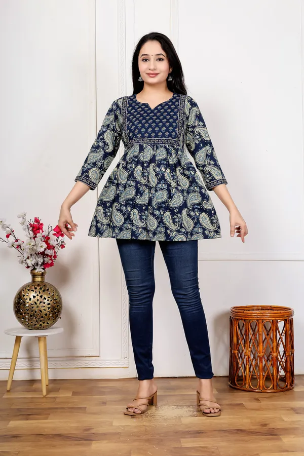 Blue_Printed_Straight_Kurti_For_Women
