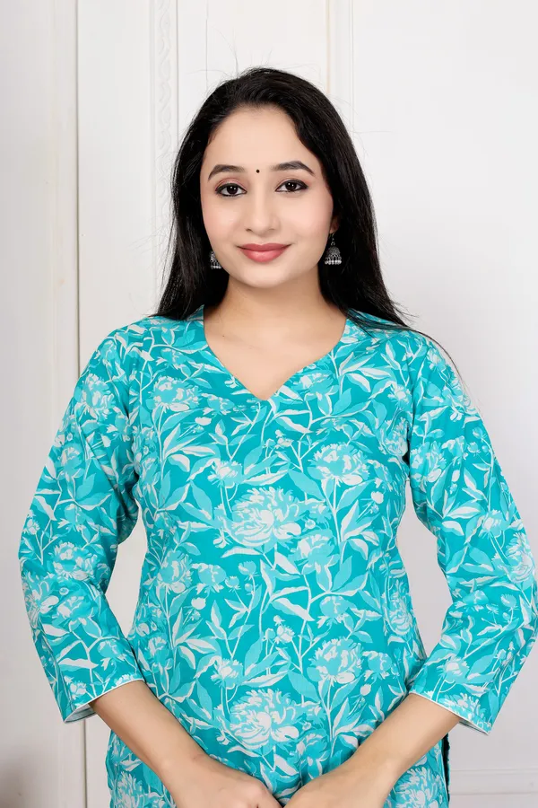 Turquoise_Floral_Print_Straight_Kurti_For_Women