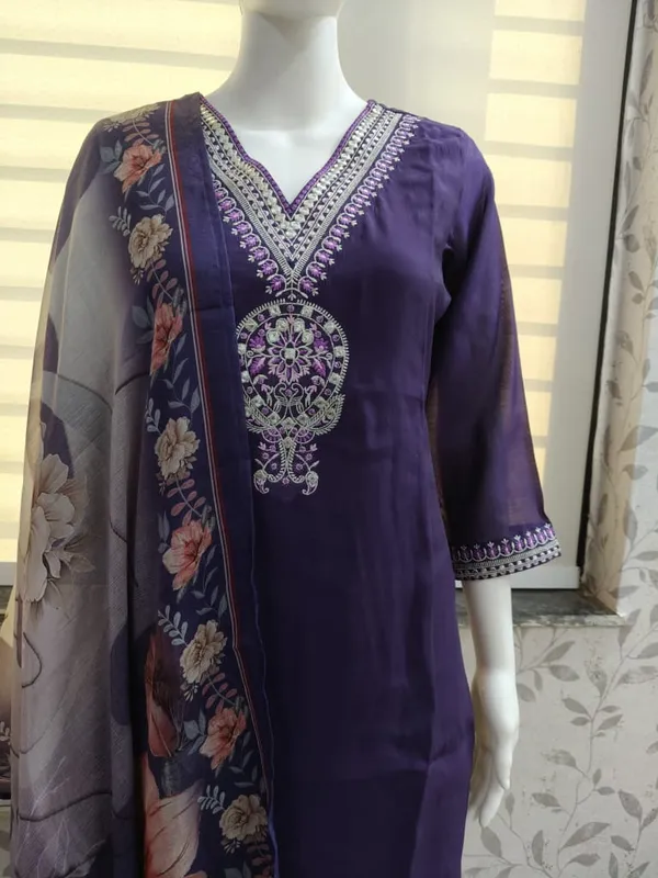 Purple_Embroidered_Mal_Chanderi_Straight_Kurta_Pant_Dupatta_Set_For_Women