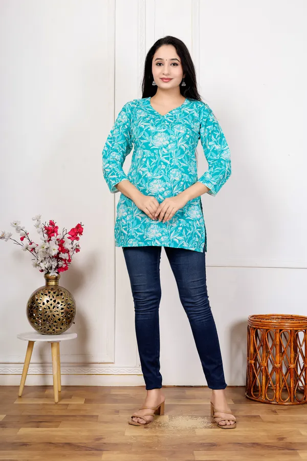 Turquoise_Floral_Print_Straight_Kurti_For_Women