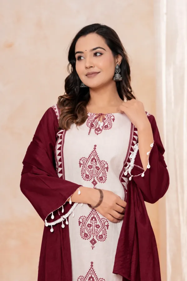 Maroon_Printed_Straight_Kurta_Set_For_Women