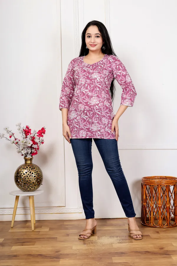 Pink_Floral_Print_Straight_Kurti_For_Women