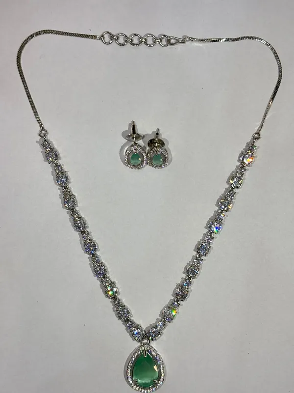 Silver_Tone_Green_Stone_Necklace_And_Earrings_Set_for_Women