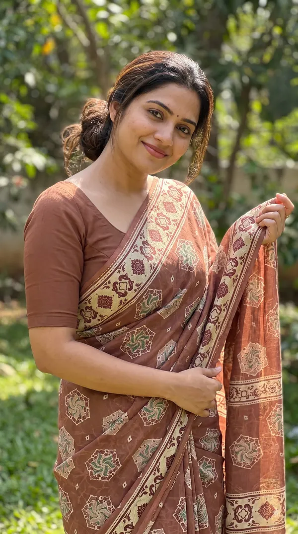 Brown_Silk_Geometric_Printed_Saree_For_Women