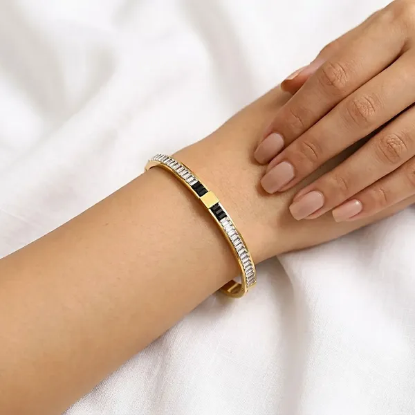 Gold_Black_Stainless_Steel_Stone_Accent_Bangle_For_Women