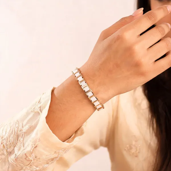 Gold_Ceramic_Rectangular_Link_Bracelet_For_Women