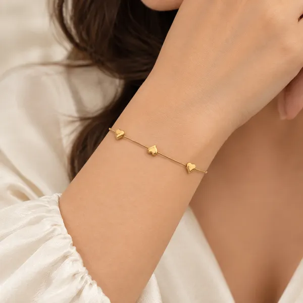 Gold_Stainless_Steel_Heart_Charm_Bracelet_For_Women
