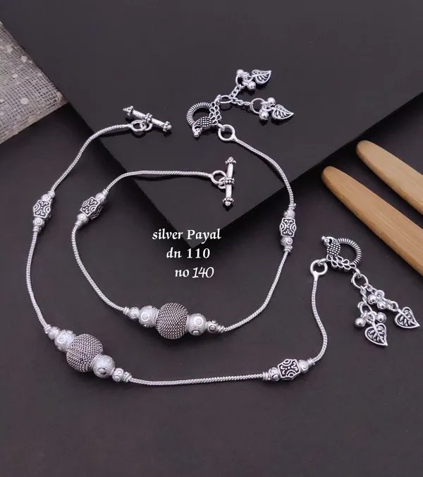 Silver_Oxidised_Charm_Payal_Set_For_Women