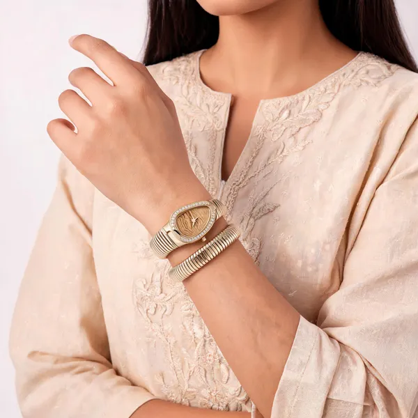Gold_Stainless_Steel_Oval_Analog_Bracelet_Watch_For_Women