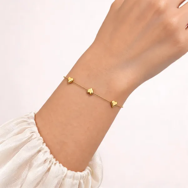 Gold_Stainless_Steel_Heart_Charm_Bracelet_For_Women
