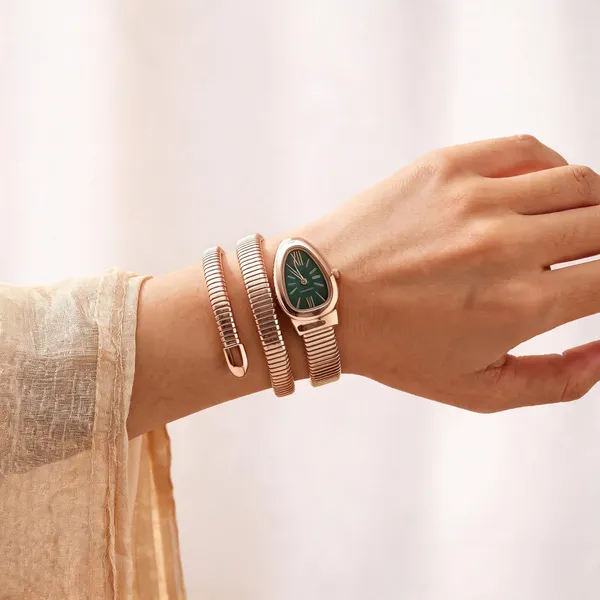 Rose_Gold_Stainless_Steel_Bracelet_Analog_Watch_For_Women