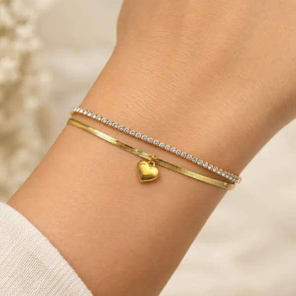 Gold_Stainless_Steel_Layered_Heart_Charm_Bracelet_Set_For_Women