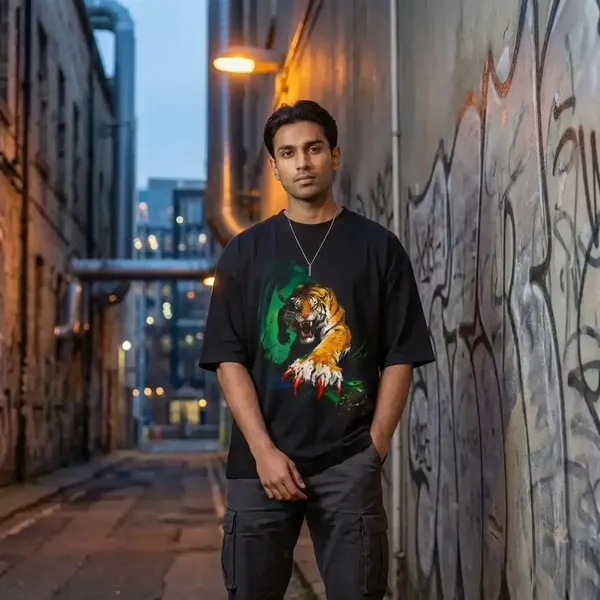 Black_Cotton_Oversized_Unseen_Tiger_Graphic_T-Shirt_For_Unisex