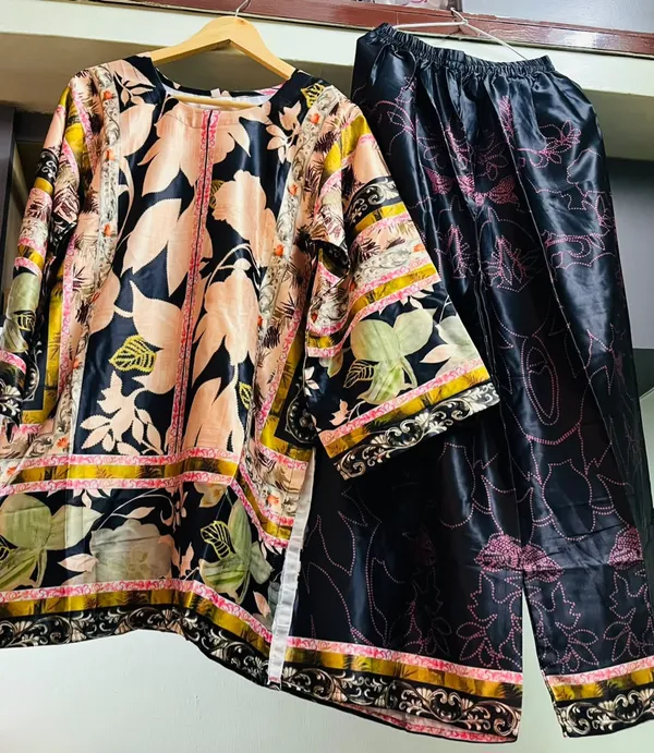 Multicolor_Satin_Printed_Night_Suit_for_Women