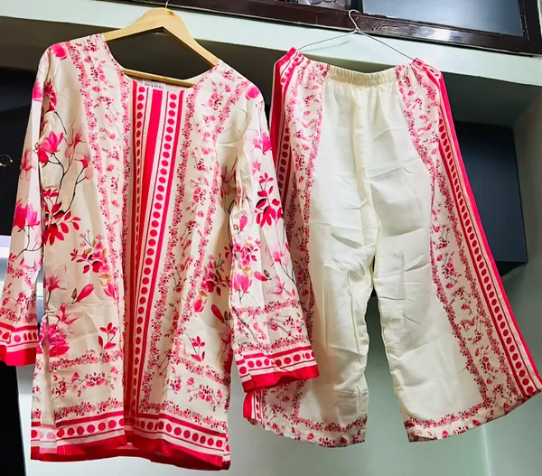 Cream_Floral_Print_Straight_Kurta_Set_for_Women