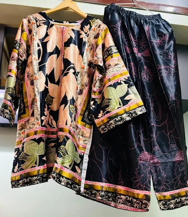 Multicolor_Satin_Printed_Night_Suit_for_Women