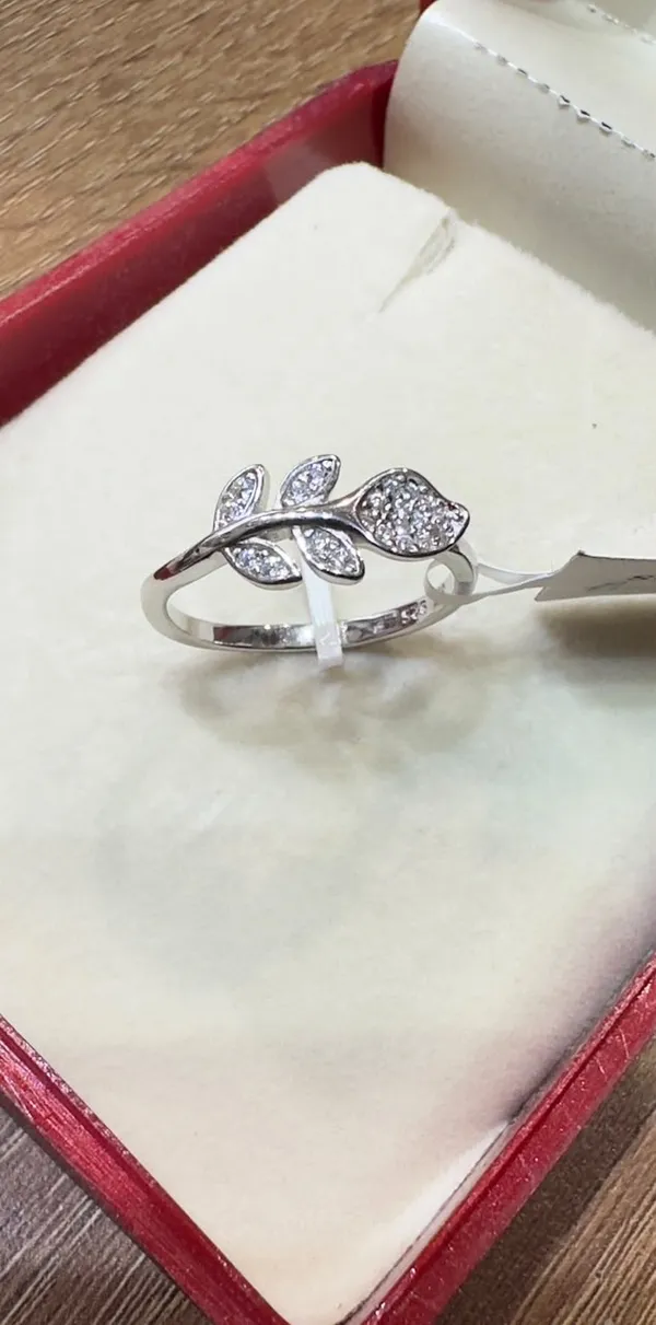 Silver-Tone_Leaf_Design_Ring_for_Women