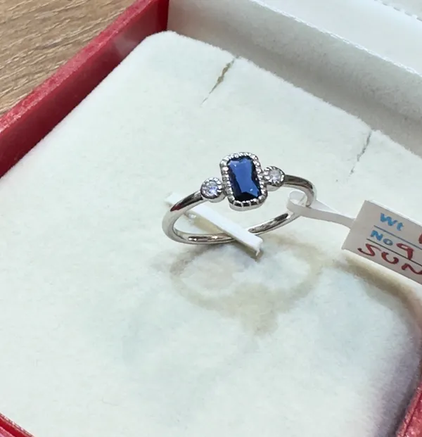 Silver-Tone_Blue_Stone_Statement_Ring_for_Women