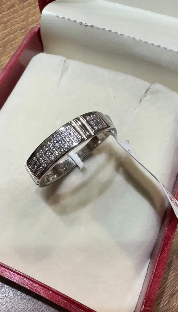 Silver-Tone_Embellished_Band_Ring_for_Unisex