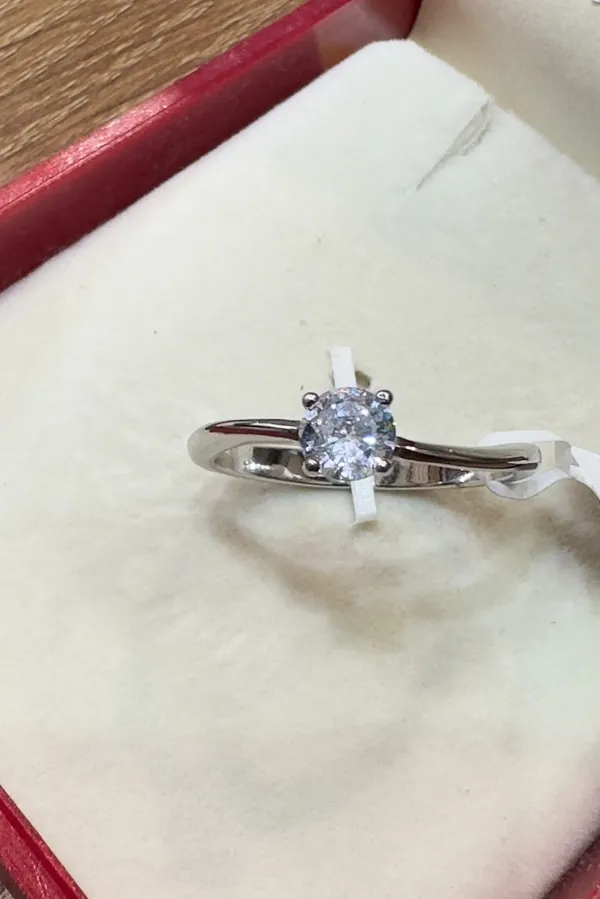 Silver_Tone_Solitaire_Ring_for_Women