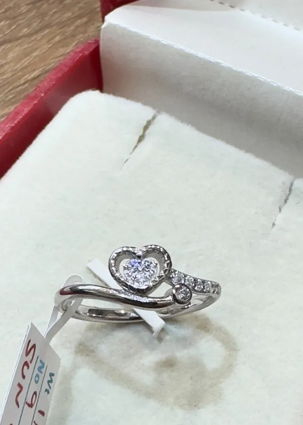 Silver-Tone_Heart_Design_Ring_for_Women