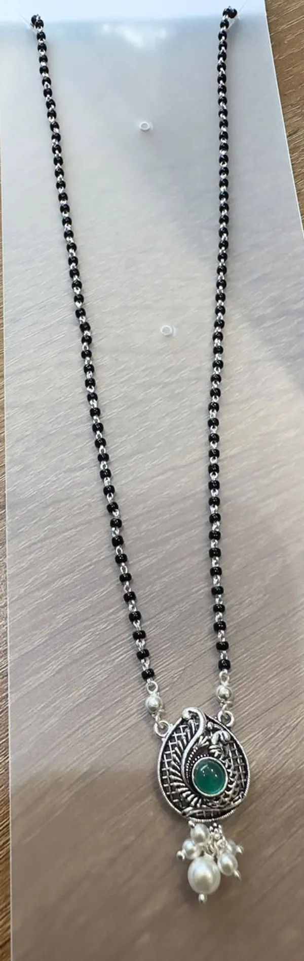 Black_Beaded_Green_Stone_Pendant_Necklace_for_Women
