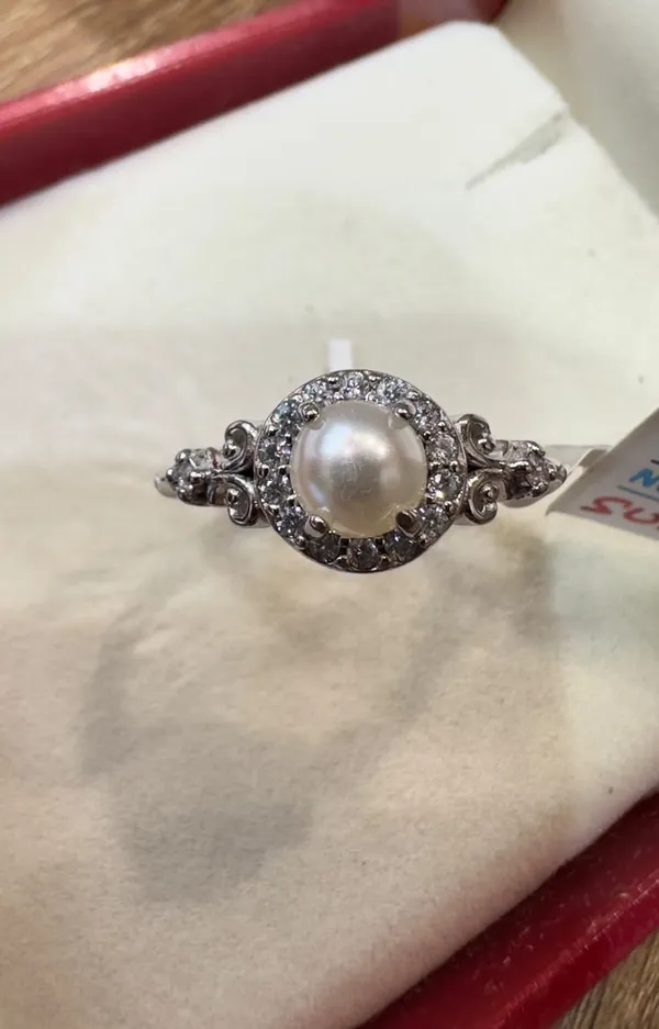 Silver_Tone_Pearl_Stone_Statement_Ring_for_Women