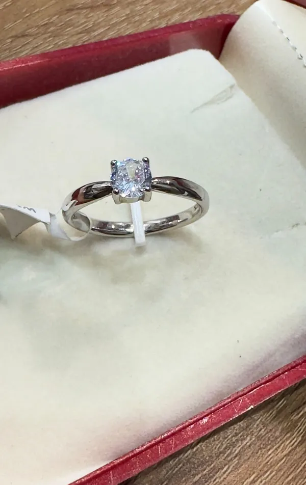 Silver_Tone_Solitaire_Ring_for_Women